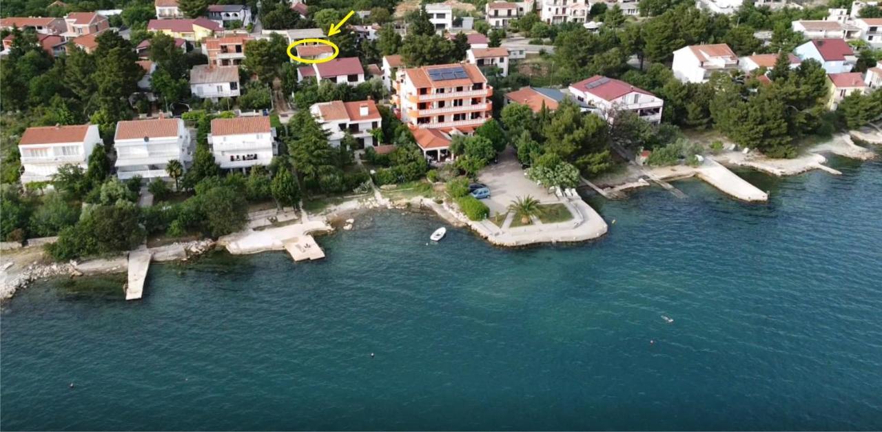 Apartments Lana - 30 M From The Sea Селине Екстериор снимка