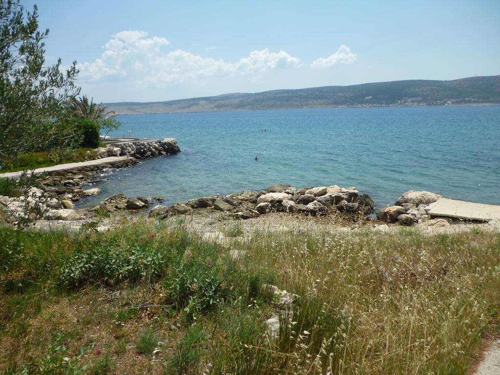 Apartments Lana - 30 M From The Sea Селине Екстериор снимка